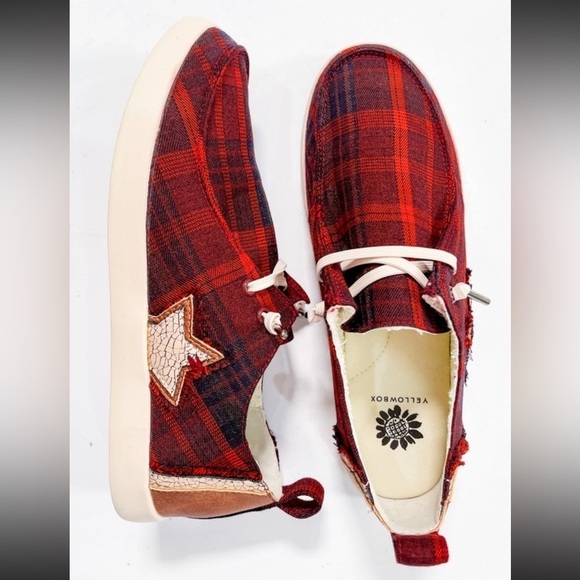 Yellow Box ODANA Red Plaid Slip On Sneakers W/ Side Frayed Star, Size 8, BNIB - Picture 10 of 15